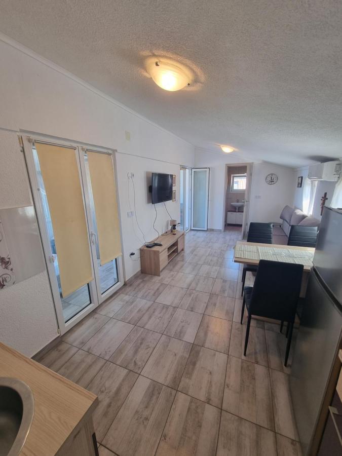 Apartments Kovac Vir Exterior photo
