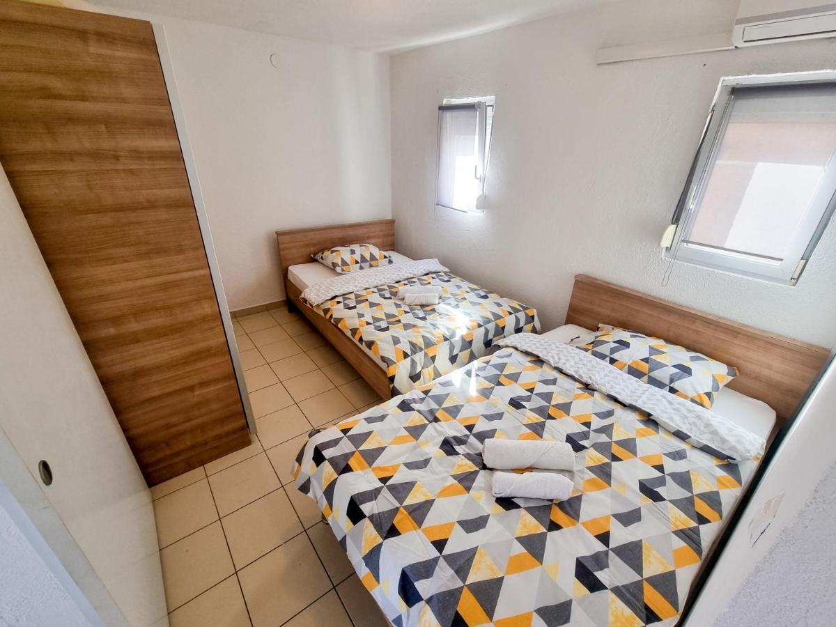 Apartments Kovac Vir Exterior photo